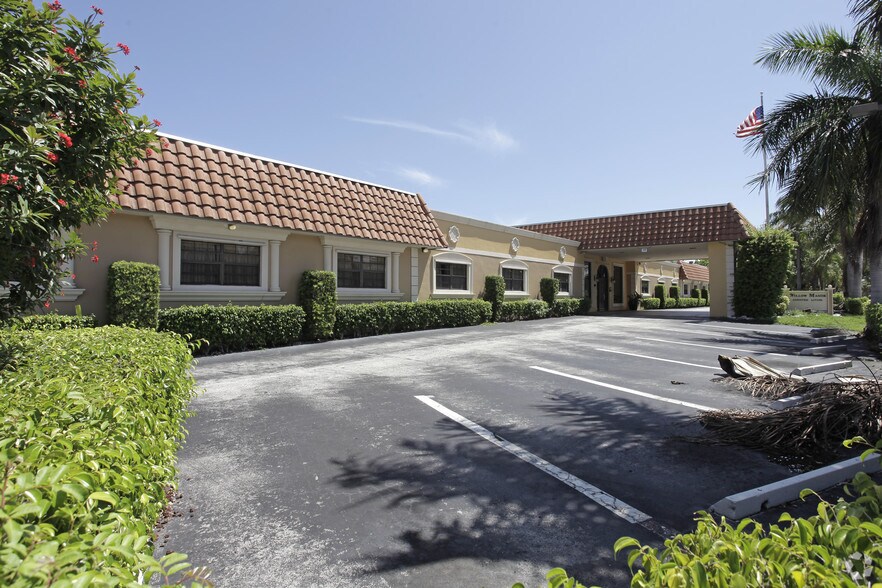 151 SW 1st St, Dania Beach, FL à louer - Photo de l’immeuble – Image 3 sur 10