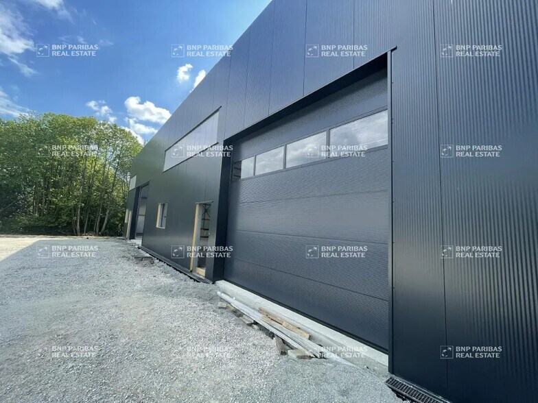 Bureau dans Guichen à louer - Photo de l’immeuble – Image 2 sur 6