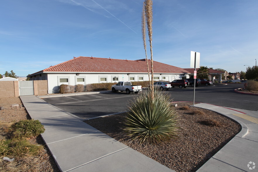 95 S Arroyo Grande Blvd, Henderson, NV à vendre - Photo de l’immeuble – Image 2 sur 5