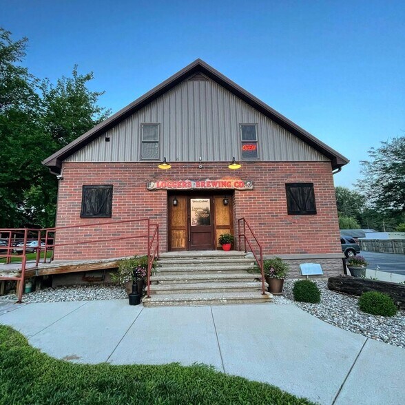 1215 S River Rd, Saginaw, MI à vendre - Photo de l’immeuble – Image 2 sur 27