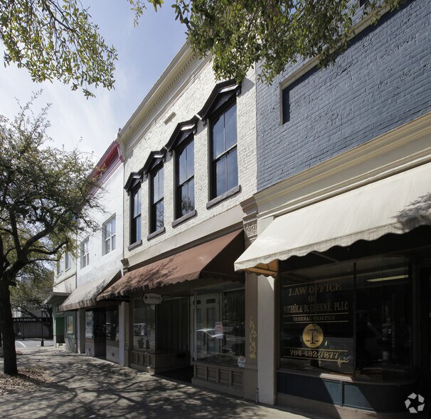 105 N Lafayette St, Shelby, NC à louer - Photo principale – Image 1 sur 4