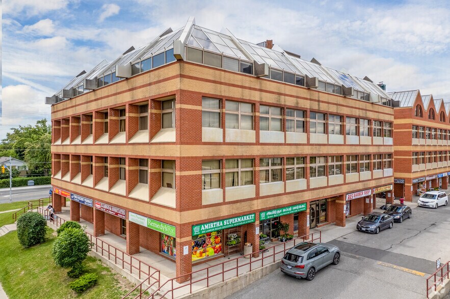 3852 Finch Ave, Toronto, ON à vendre - Photo principale – Image 1 sur 6