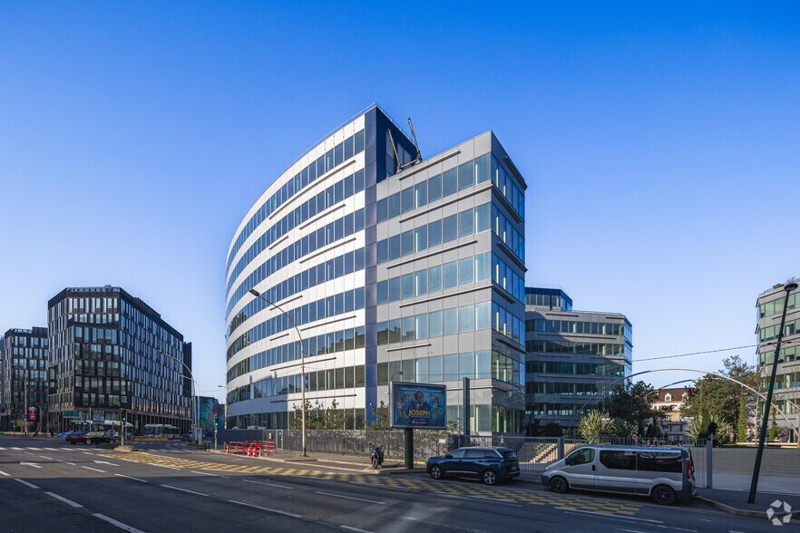 Bureau dans Bagneux à louer - Photo de l’immeuble – Image 2 sur 11