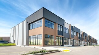 Plus de détails pour 120 Commercial Dr, Calgary, AB - Industriel/Logistique à vendre