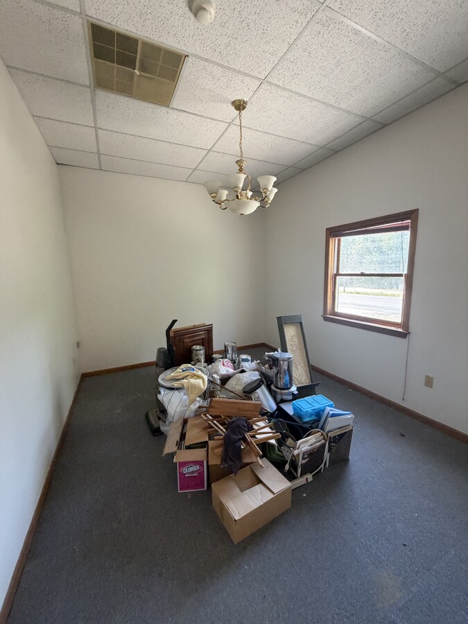 294 Route 101, Amherst, NH 03031 - Lot 7 - - Photo intérieure - Image 1 of 7