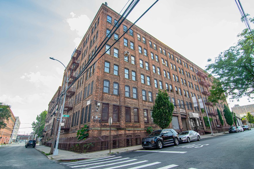 728 E 136th St, Bronx, NY à louer - Aérien – Image 3 sur 11
