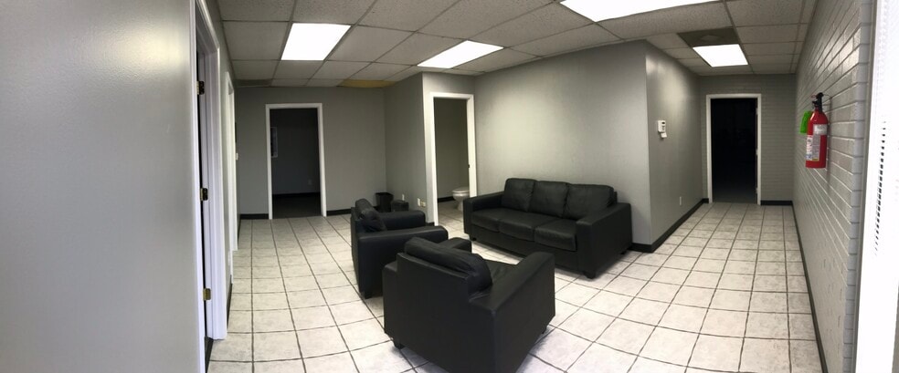 472 Grimes Blvd, Lexington, NC à louer - Photo intérieure – Image 3 sur 29