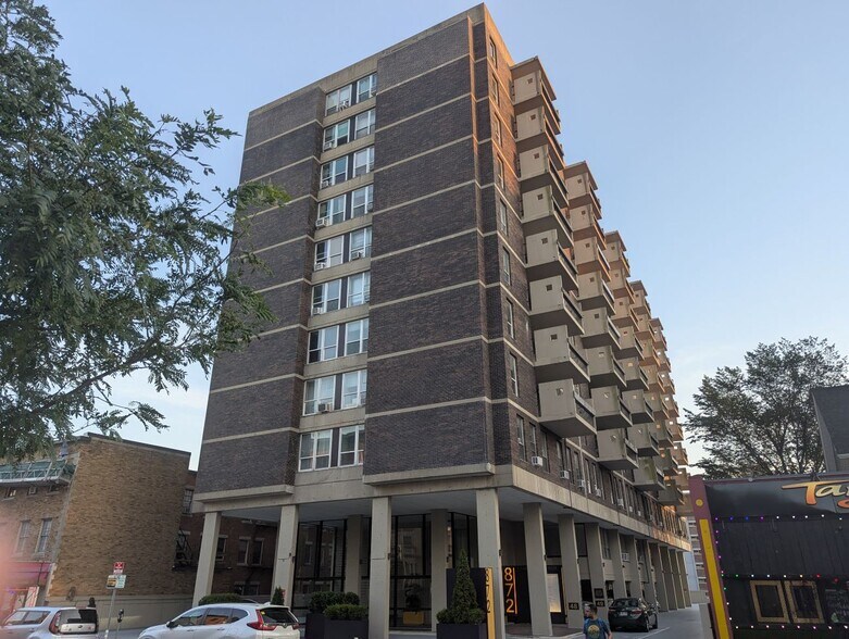 872 Massachusetts Ave, Cambridge, MA à louer - Photo de l’immeuble – Image 3 sur 13