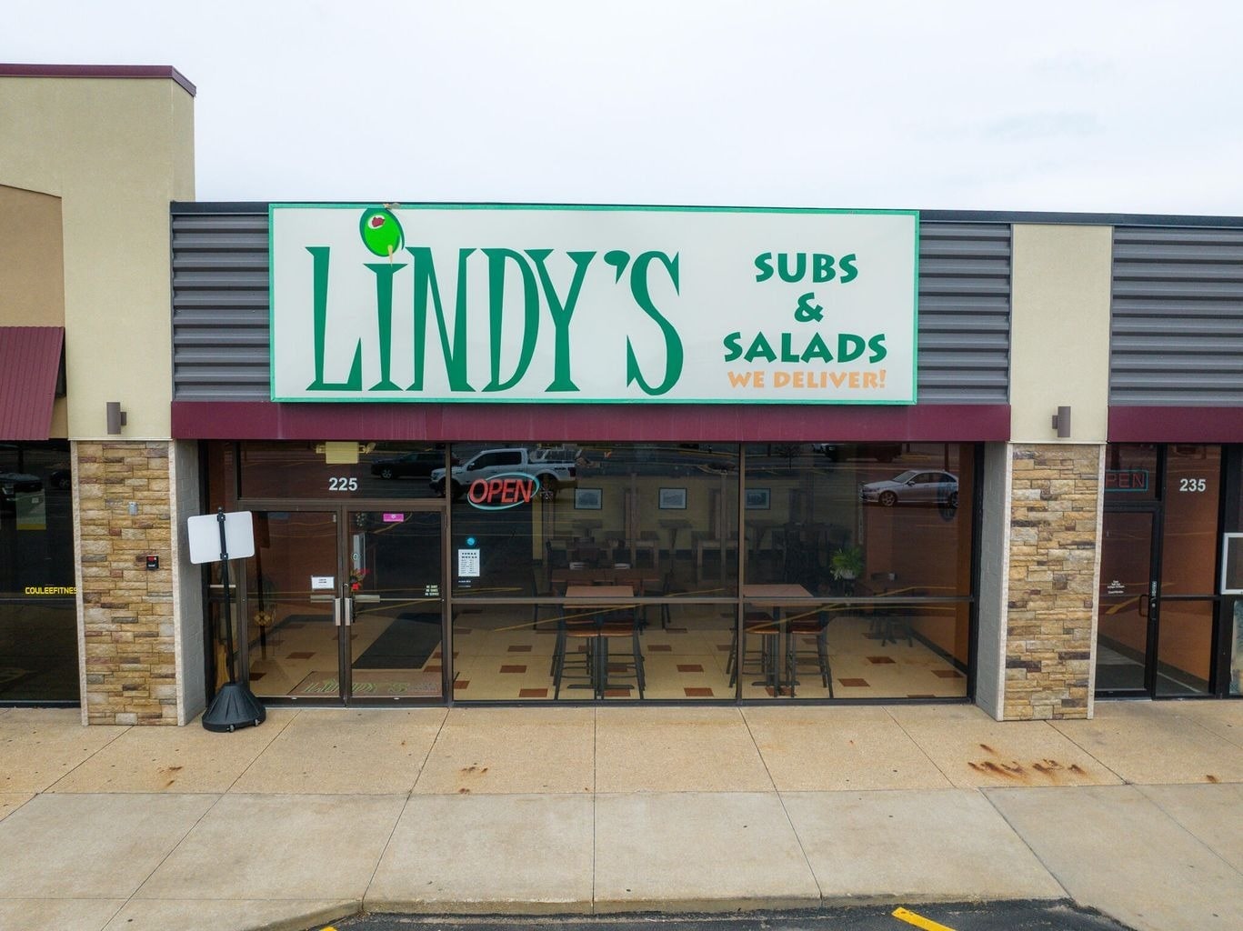 119 Sand Lake Rd, Onalaska, WI à louer Photo de l’immeuble– Image 1 sur 12