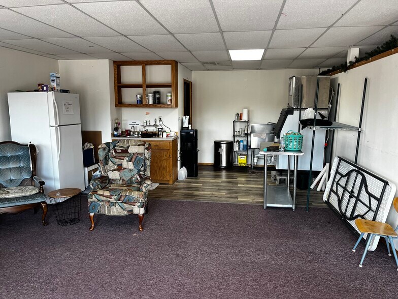 404 Douglas Ave, Beaver, OK à vendre - Photo de l’immeuble – Image 3 sur 12