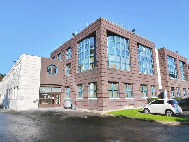 Plus de détails pour Bureau, Industriel/Logistique à louer