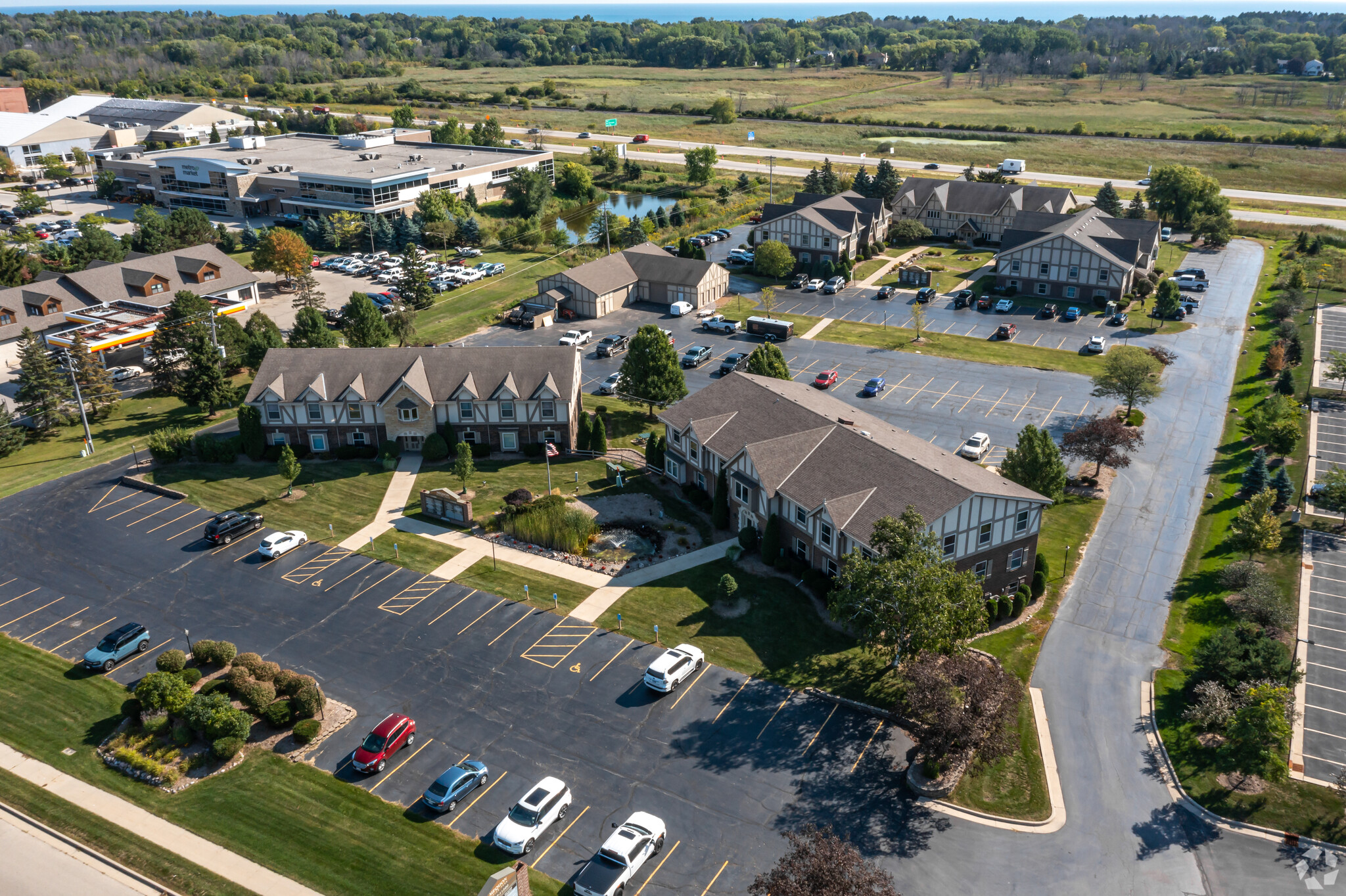 11512 N Port Washington Rd, Mequon, WI à vendre Photo principale– Image 1 sur 7