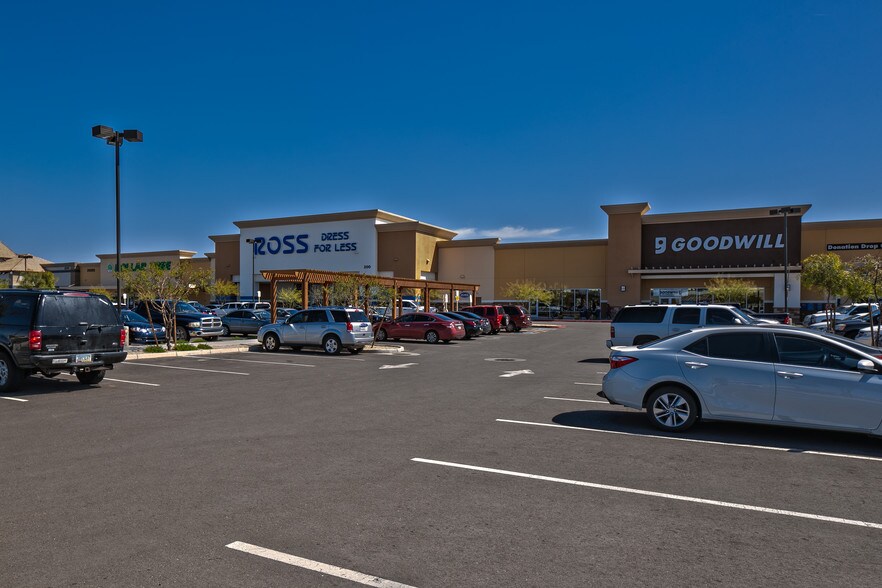 20555 N John Wayne Pkwy, Maricopa, AZ à louer - Photo de l’immeuble – Image 3 sur 5