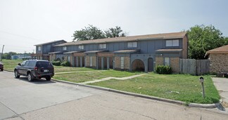 Plus de détails pour 2401-2411 Doreen St, Grand Prairie, TX - Logement à vendre