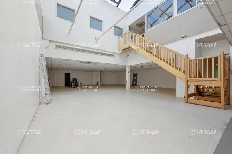 Local d'activités dans Villiers-sur-Marne à vendre - Photo intérieure – Image 1 sur 13