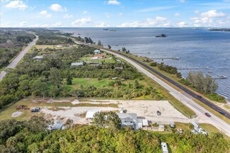 Plus de détails pour 3800 S US Highway 1, Grant-Valkaria, FL - Local d'activités à louer