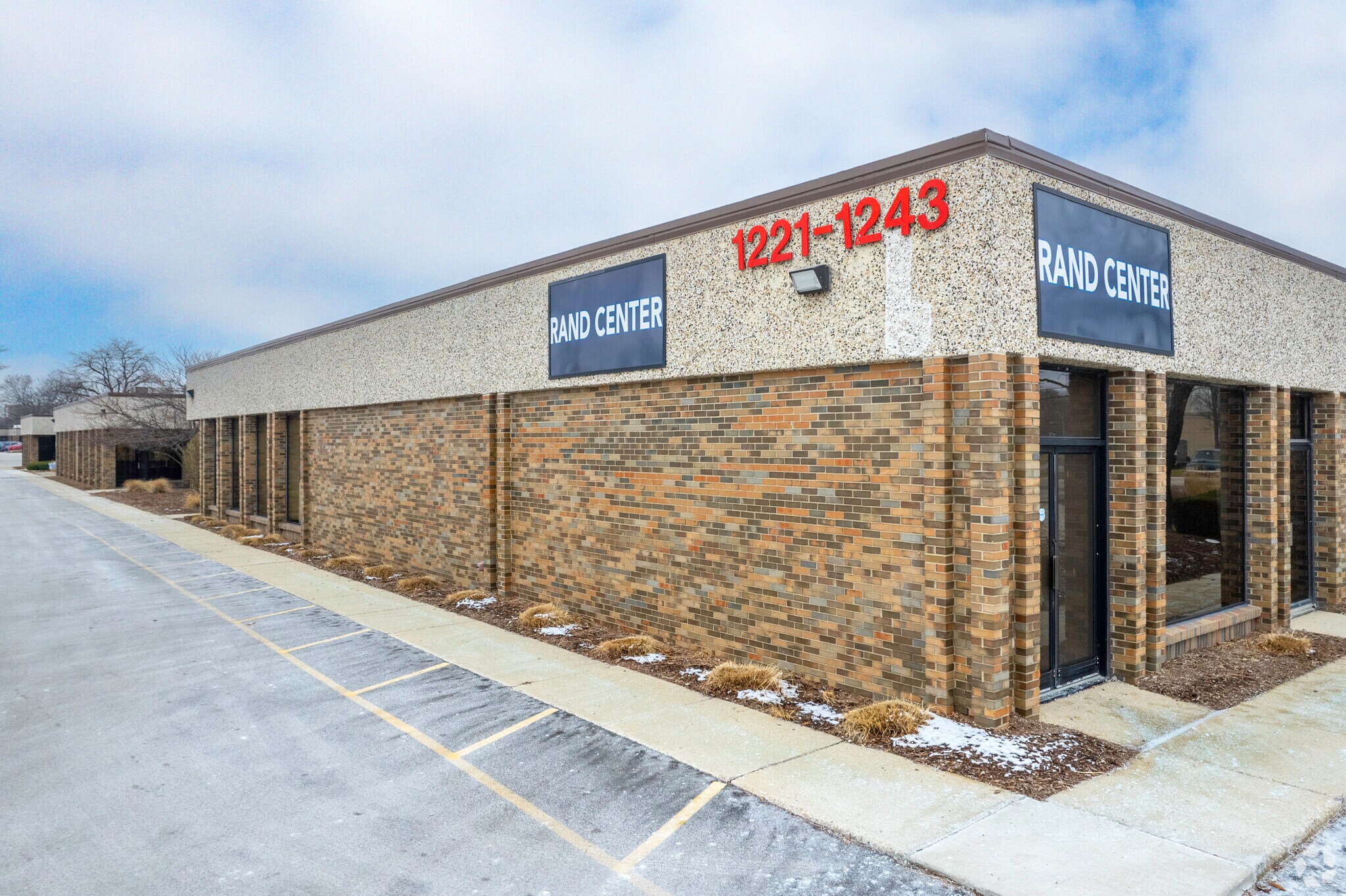 1221-1243 Rand Rd, Des Plaines, IL à louer Photo principale– Image 1 sur 13