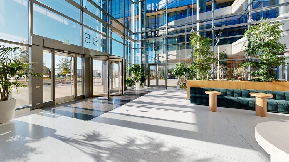 700 Gateway Blvd, South San Francisco, CA à louer - Numérisation 3D Matterport – Image 3 sur 35