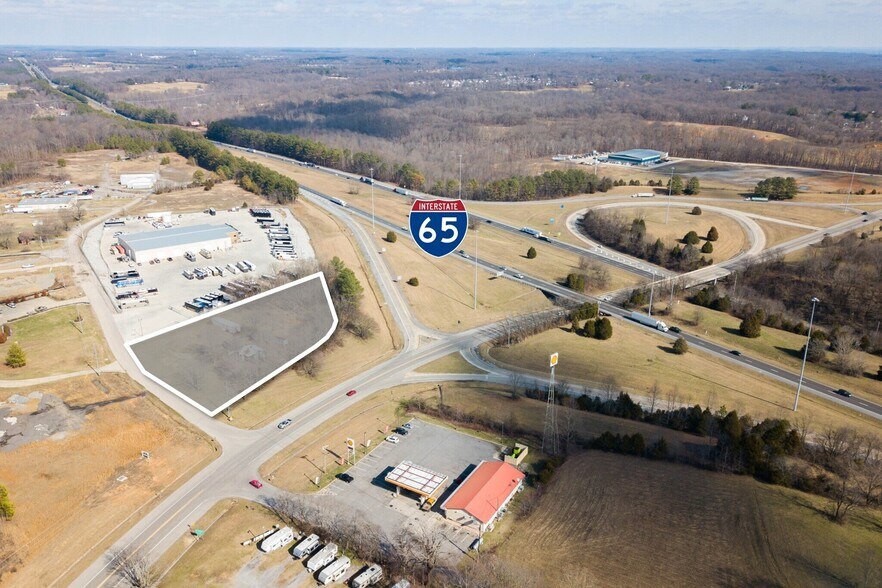 2135 Ted Dorris Rd, Goodlettsville, TN à vendre - Photo de l’immeuble – Image 2 sur 9