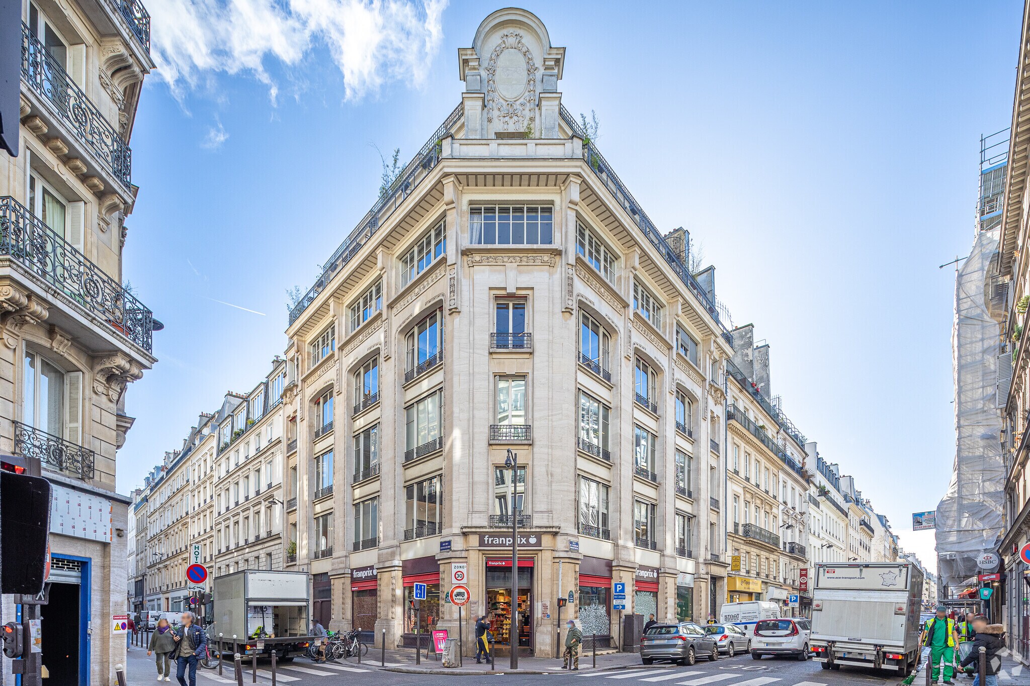 42 Rue Du Faubourg Poissonnière, Paris à louer Photo principale– Image 1 sur 7