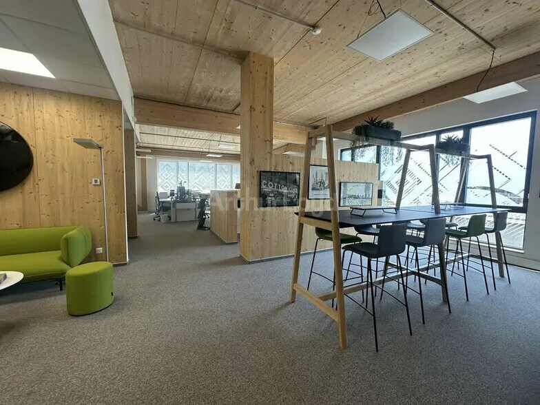 Bureau dans Schiltigheim à louer - Photo de l’immeuble – Image 3 sur 12