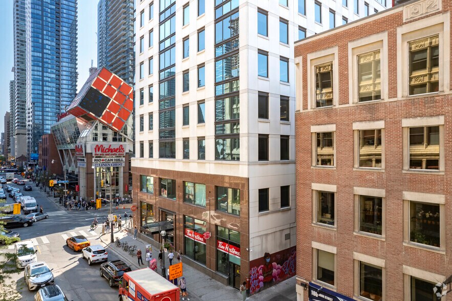 150 John St, Toronto, ON à louer - Photo de l’immeuble – Image 2 sur 5