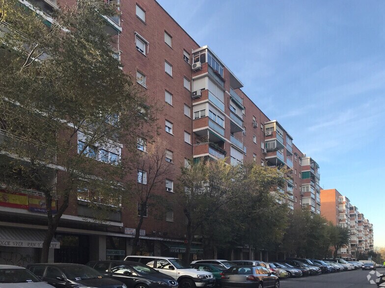 Calle del Corregidor José de Pasamonte, 21, Madrid, Madrid à louer - Photo de l’immeuble – Image 2 sur 2