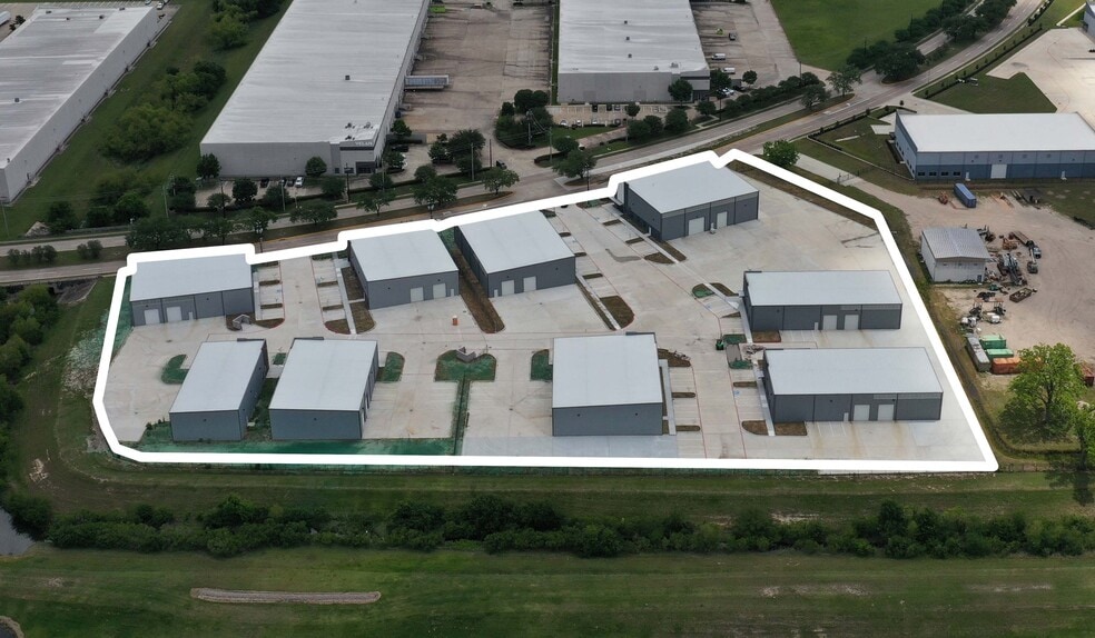 13600 S Gessner Rd, Missouri City, TX à louer - Photo principale – Image 1 sur 4