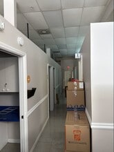 16215-16295 Biscayne Blvd, North Miami Beach, FL à louer Photo intérieure– Image 2 sur 3