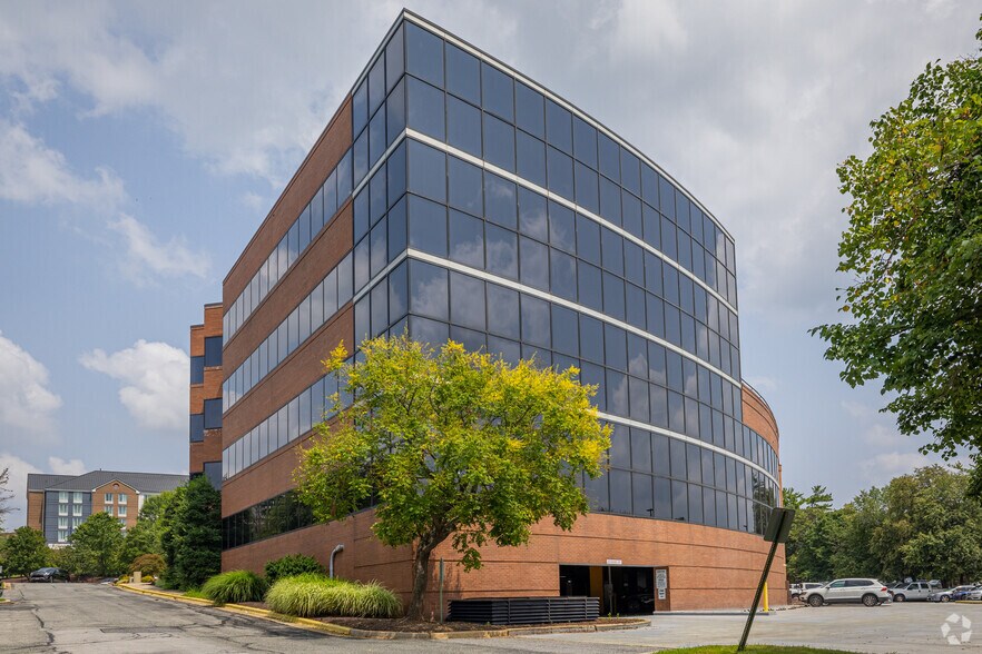 6401 Golden Triangle Dr, Greenbelt, MD à louer - Photo de l’immeuble – Image 3 sur 20