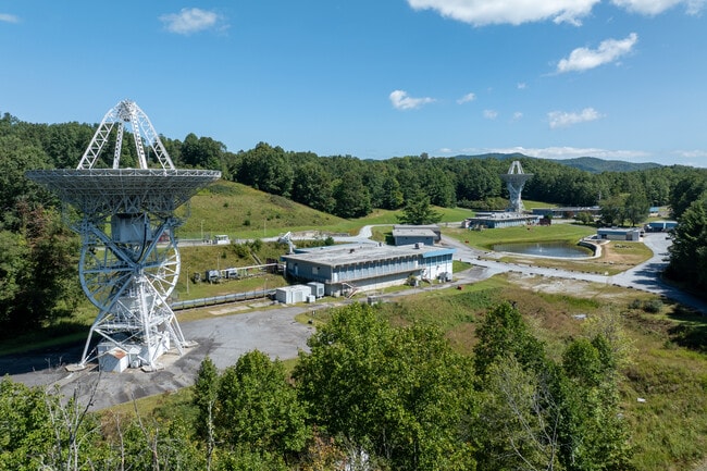 Plus de détails pour 1 Pari Dr, Rosman, NC - Spécialisé à vendre