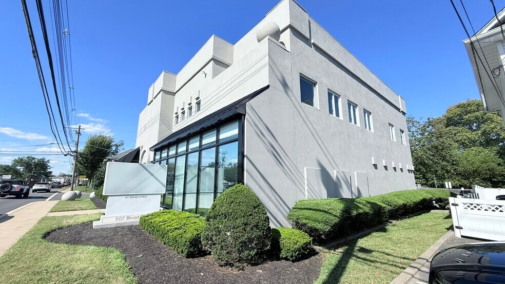 507 Broad St, Shrewsbury, NJ à louer - Photo de l’immeuble – Image 3 sur 31