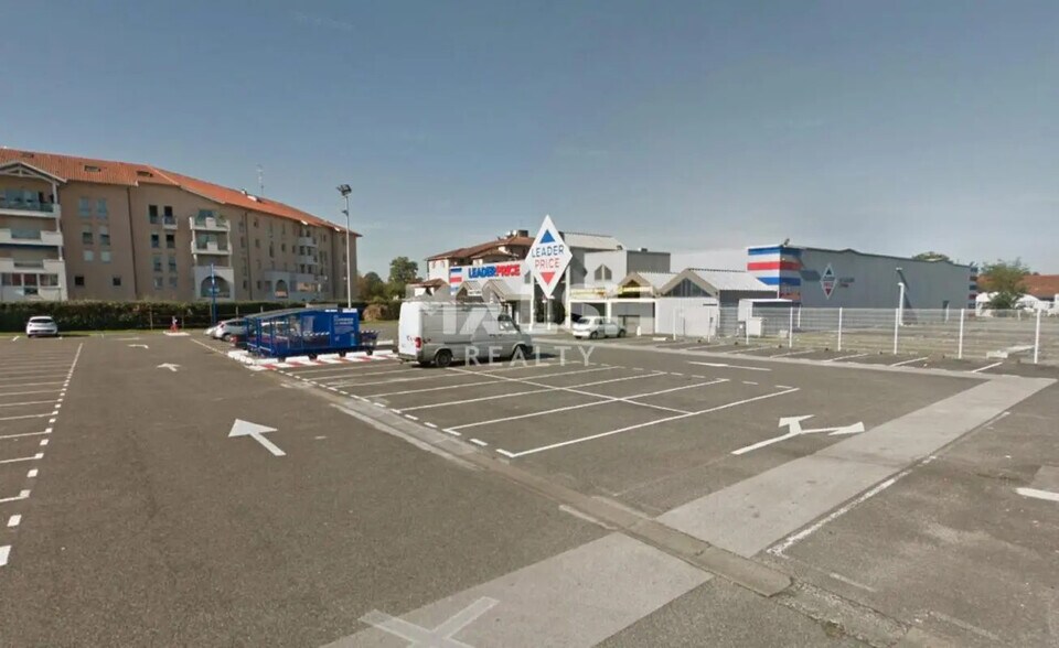 Local commercial dans Dax à louer - Photo de l’immeuble – Image 1 sur 2