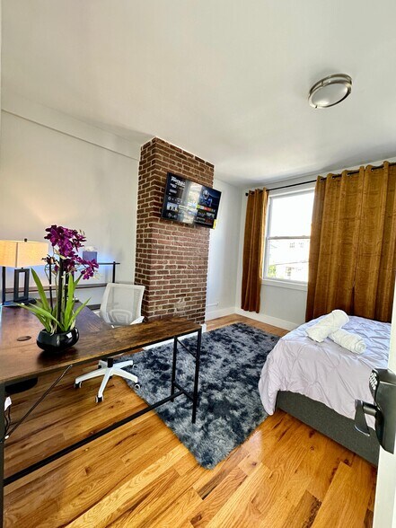 19 Jewett Ave, Jersey City, NJ à vendre - Photo intérieure – Image 3 sur 28
