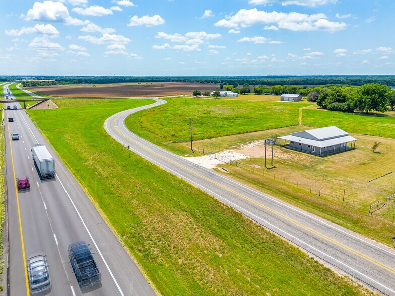 8309 County Road 106, Grandview, TX à vendre - Aérien – Image 3 sur 10