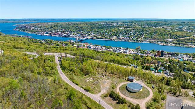 TBD Ingot and US41 Hwy, Hancock, MI à vendre Photo principale– Image 1 sur 20