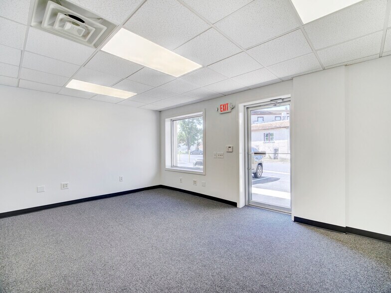 1110 Hamilton Blvd, South Plainfield, NJ à louer - Photo de l’immeuble – Image 3 sur 11