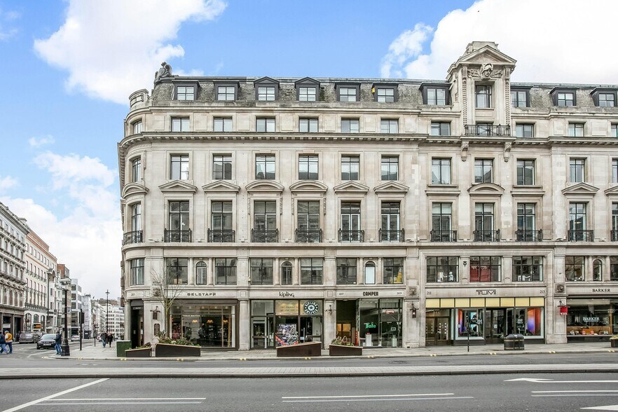 211-221 Regent St, Londres à louer - Photo de l’immeuble – Image 3 sur 52