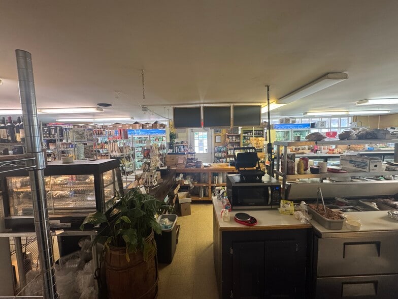 3177 US-7, Ferrisburgh, VT à louer - Photo de l’immeuble – Image 3 sur 5