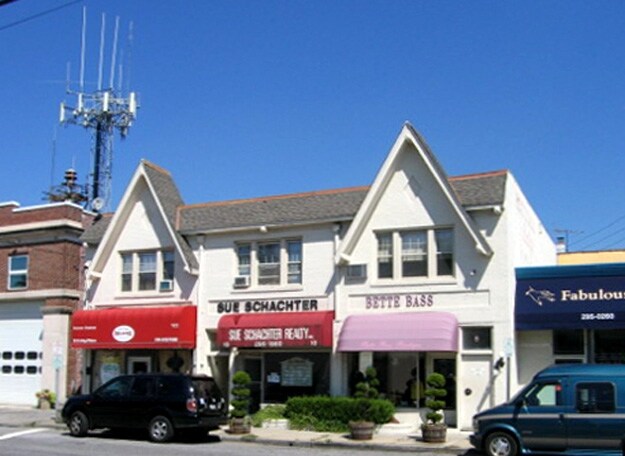 8-10 Irving Pl, Woodmere, NY à louer - Photo de l’immeuble – Image 3 sur 26