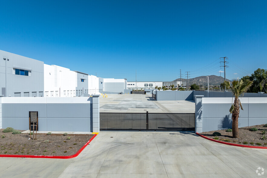 3120 Wilson Ave, Perris, CA à louer - Photo de l’immeuble – Image 3 sur 6