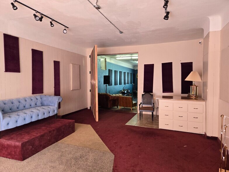 1679-1681 W University Ave, Saint Paul, MN à vendre - Photo de l’immeuble – Image 2 sur 12