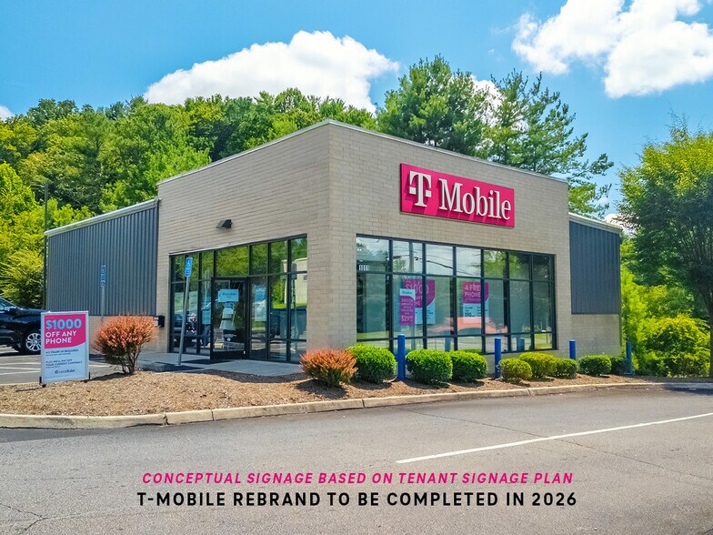 1011 E Stuart Dr, Galax, VA à vendre - Photo de l’immeuble – Image 1 sur 8