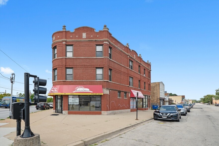 13536 S Brandon Ave, Chicago, IL à vendre - Photo de l’immeuble – Image 2 sur 8