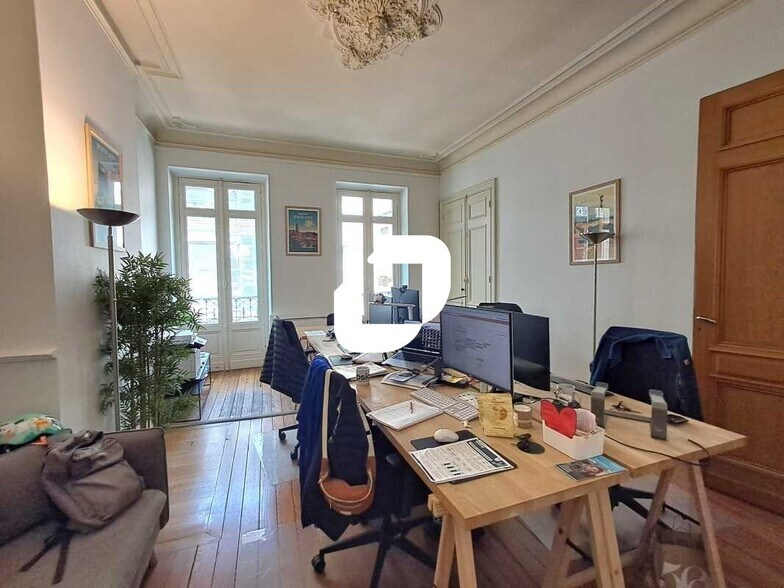 Bureau dans Bordeaux à louer - Photo intérieure – Image 2 sur 10