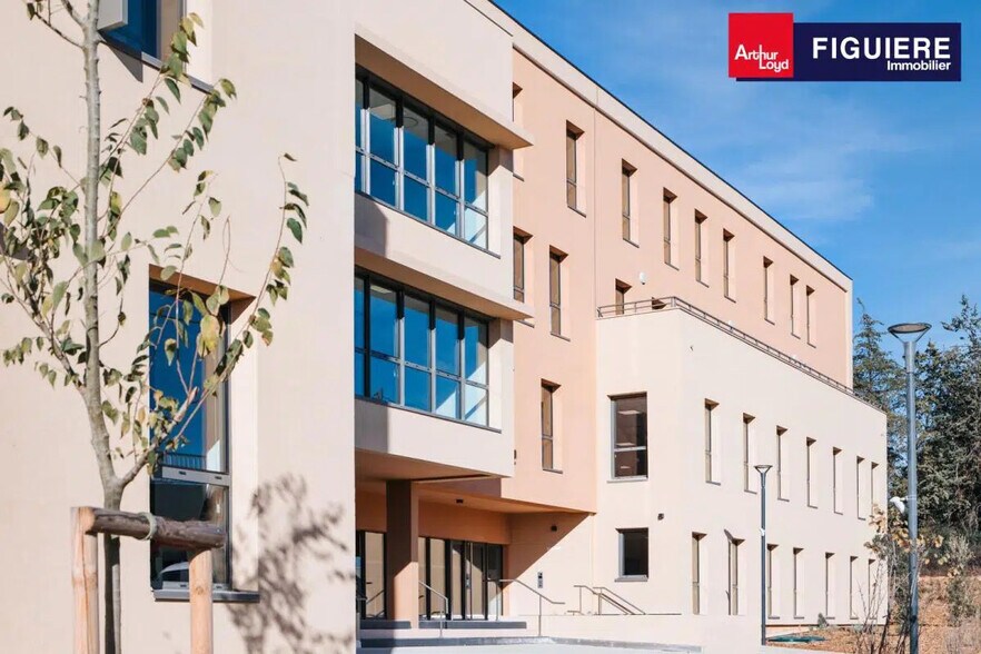 Bureau dans Aix-en-Provence à louer - Photo de l’immeuble – Image 1 sur 17