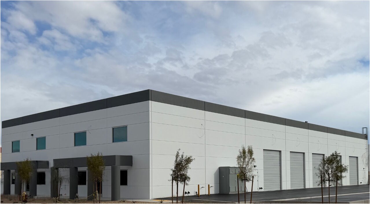 930-938 Empire Mesa Way, Henderson, NV à vendre Photo principale– Image 1 sur 4