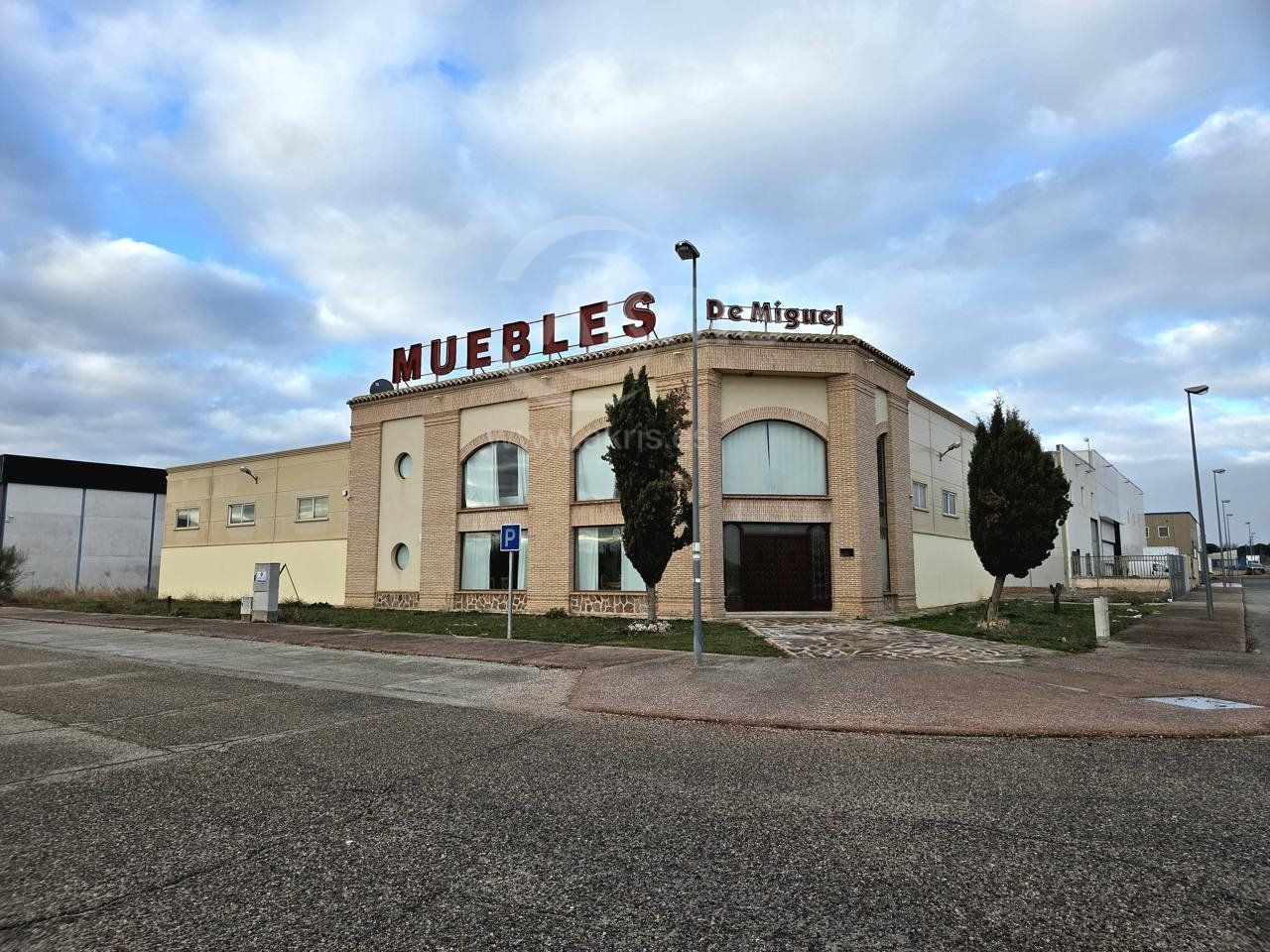 Local commercial dans Orgaz, Toledo à vendre Photo de l’immeuble– Image 1 sur 27