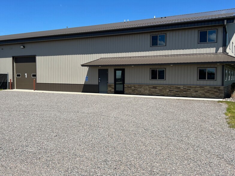 20021 Edison Cir, Clearwater, MN à louer - Photo de l’immeuble – Image 3 sur 17