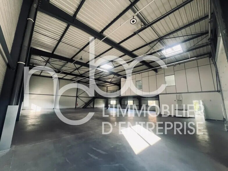 Local d’activités dans Vourles à louer - Photo intérieure – Image 3 sur 16
